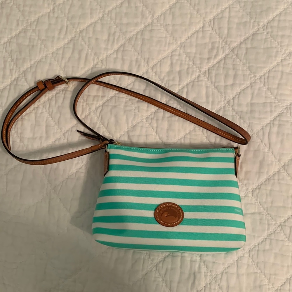 brand new dooney and bourke crossbody